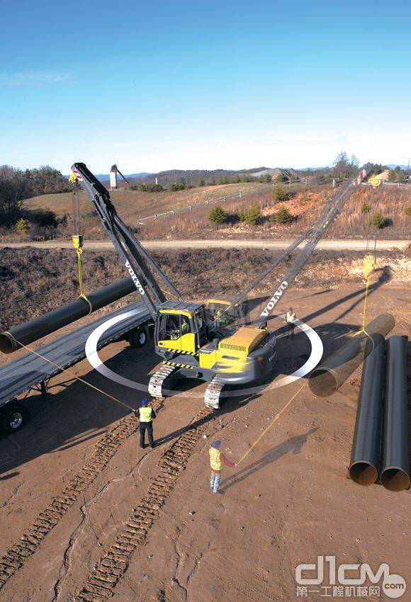 雙子巨擎 沃爾沃PL3005D型吊管機在建筑工程中的應用與優勢